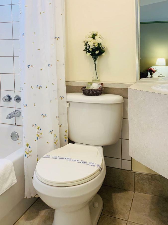 Motel La Cheminee Saint-Jerome Eksteriør billede